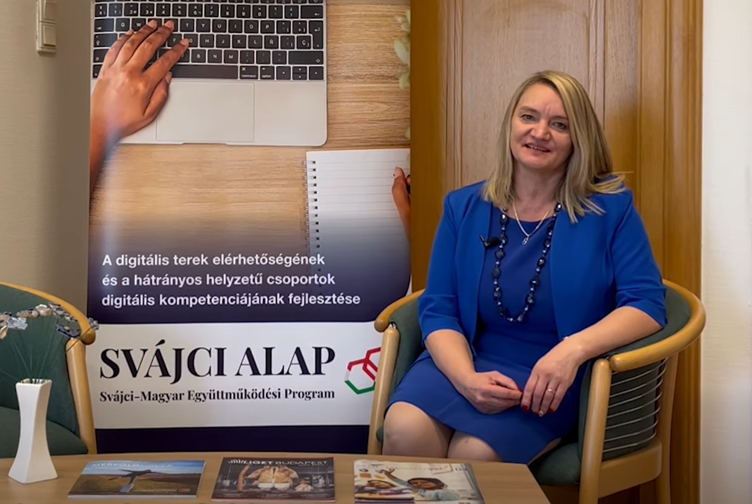 Digitális segítő képzés